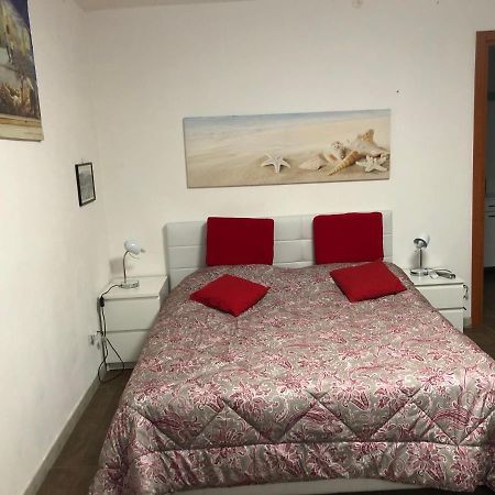 Arenada Private Rooms And Apartment Sud Cagliari Ngoại thất bức ảnh