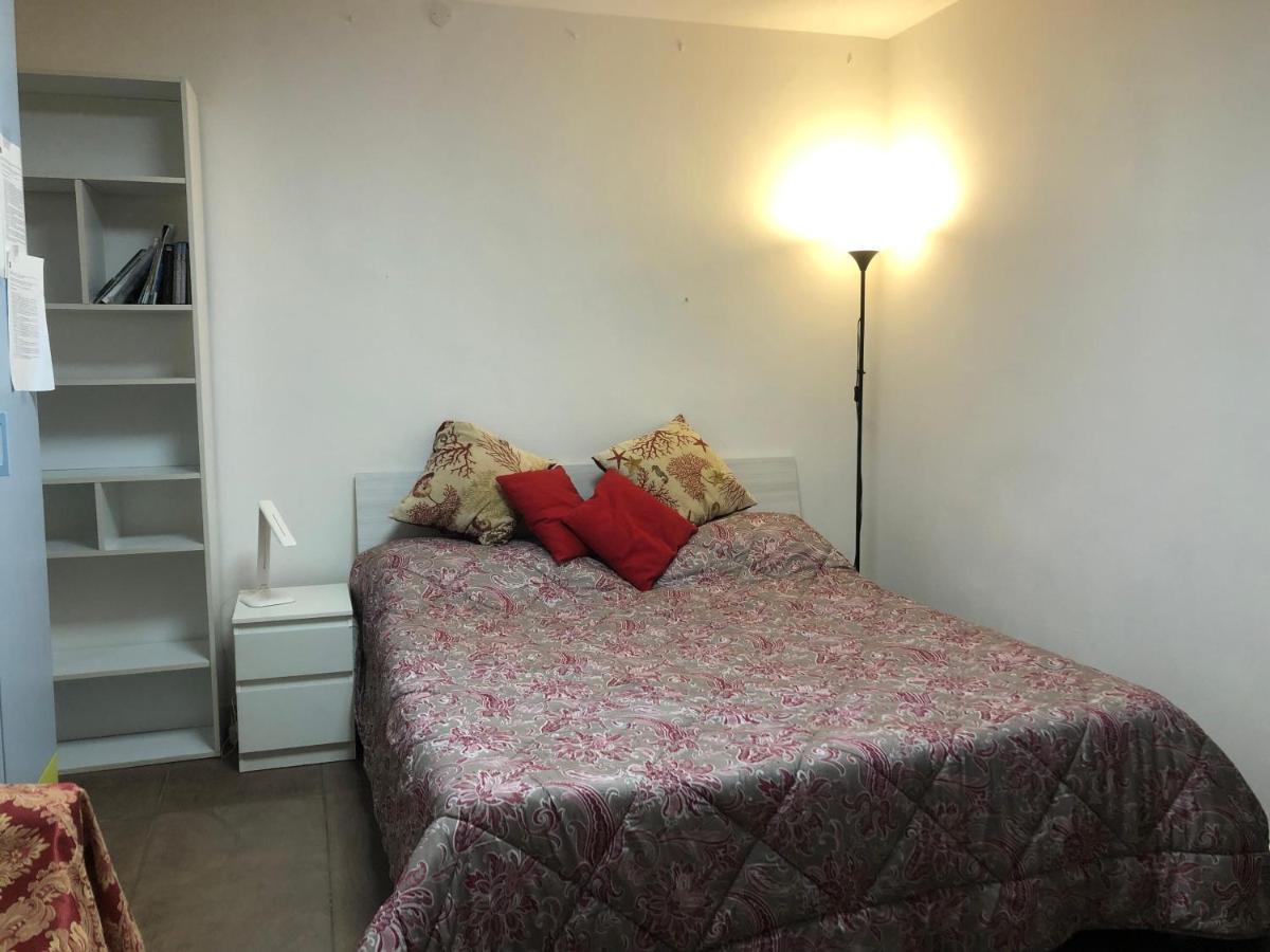 Arenada Private Rooms And Apartment Sud Cagliari Ngoại thất bức ảnh
