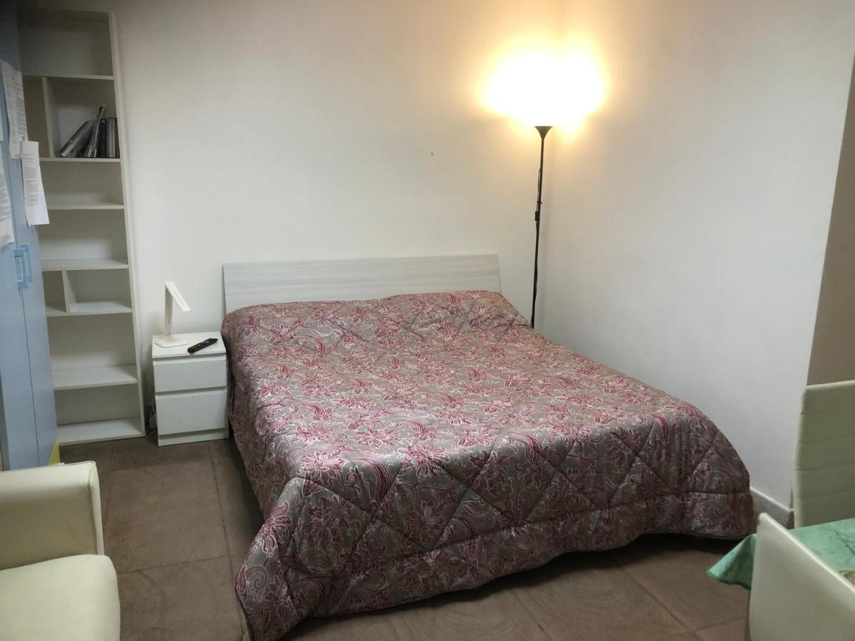 Arenada Private Rooms And Apartment Sud Cagliari Ngoại thất bức ảnh